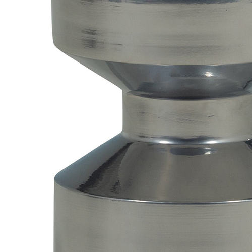 Kovová pevnosť – drží vaše kávové šálky pevnejšie než vaše ranné odhodlanie vstávať :)