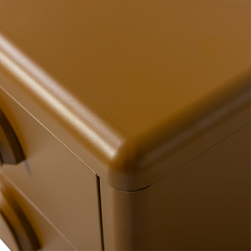 Elegantná kovová konštrukcia – robustný materiál poskytuje stabilitu a moderný industriálny vzhľad