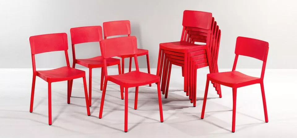 Kvalitne dizajnové stoličky do exteriéru