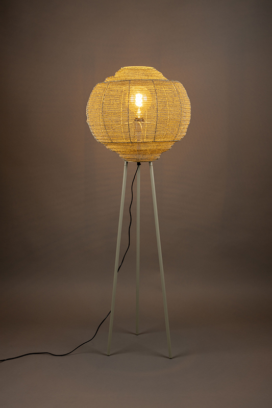 Dutchbone Meezan dizajnová kovová lampa 1