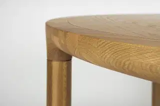 Zuiver Storm okrúhly drevený stôl 6