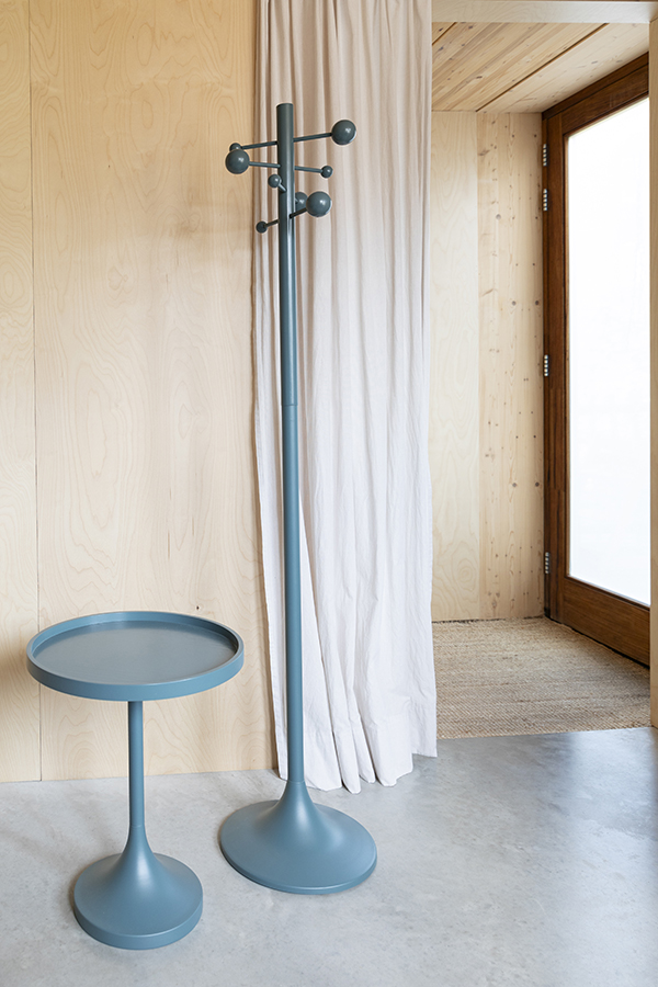 Zuiver Jason vešiak na kabáty