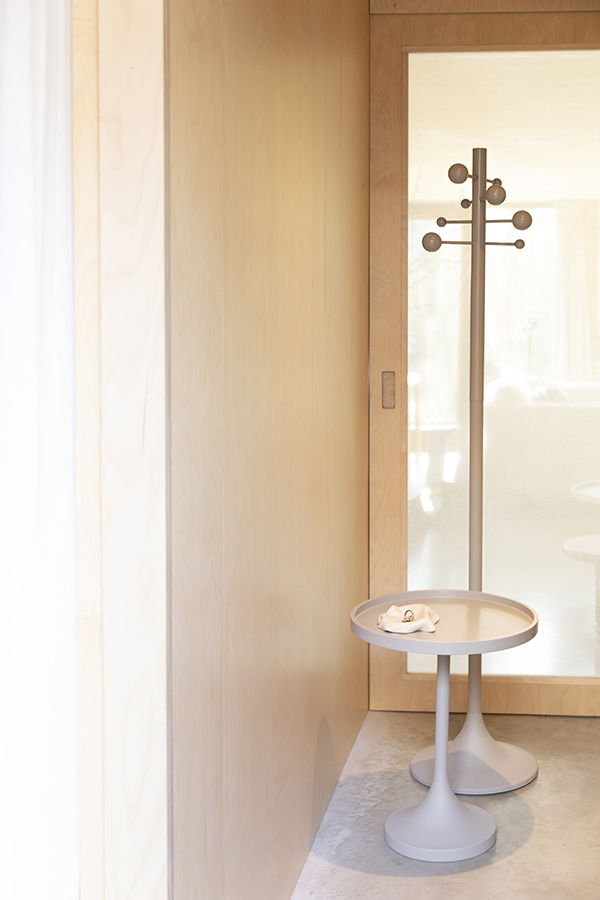 Zuiver Jason vešiak na kabáty 7