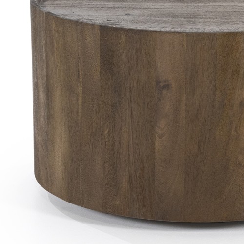 Drevo s autentickou kresbou prináša do interiéru pokoj a teplo