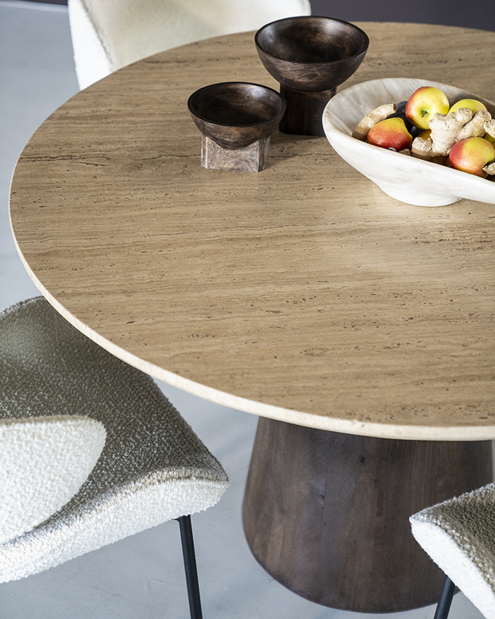 Eleonora Aikin jedálenský stôl  7