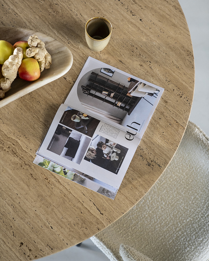 Eleonora Aikin jedálenský stôl  9