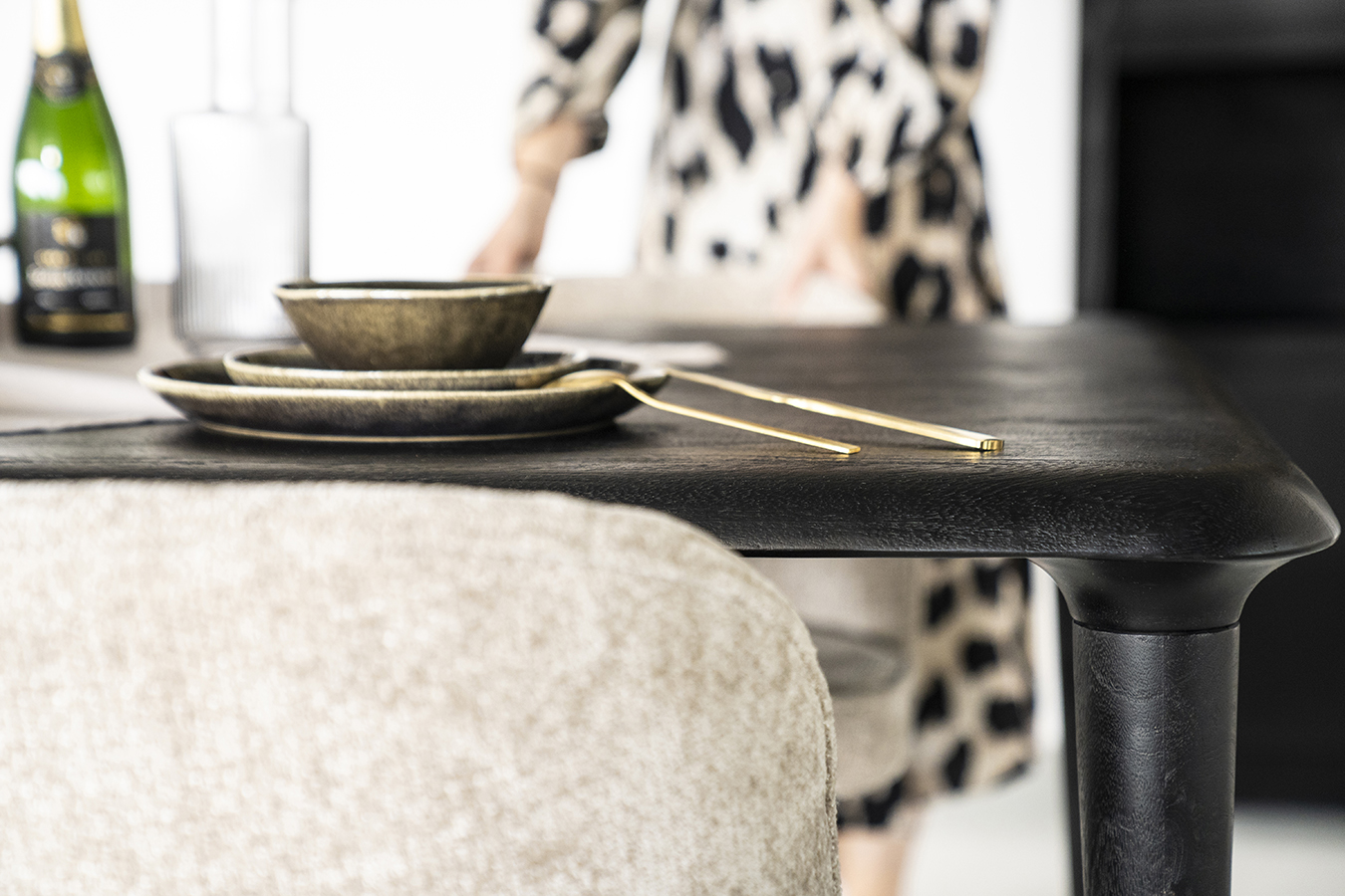 Eleonora Jiska jedálenský stôl 7