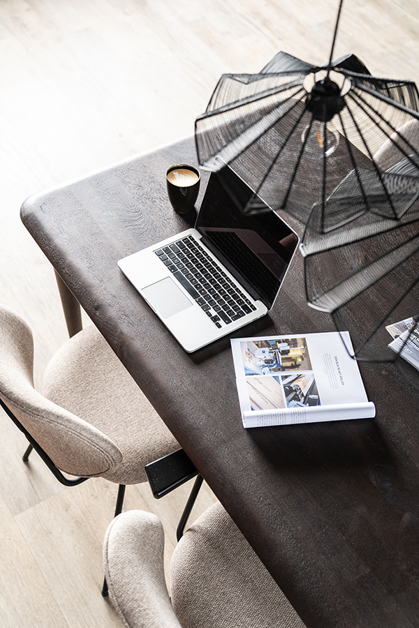 Eleonora Jiska jedálenský stôl 9