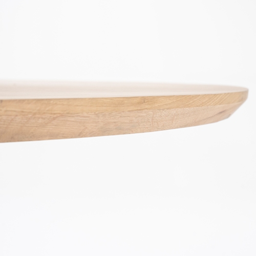 Jemne zaoblený tvar – harmonická silueta bez ostrých línií