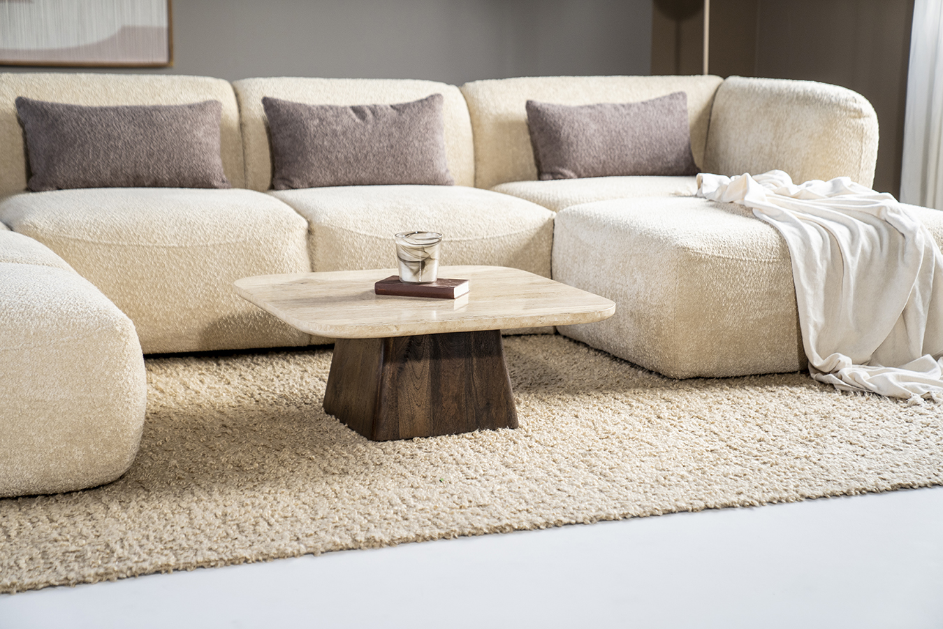 Eleonora Travis odkladací stolík 5