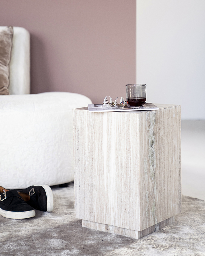 Eleonora Vince odkladací stolík