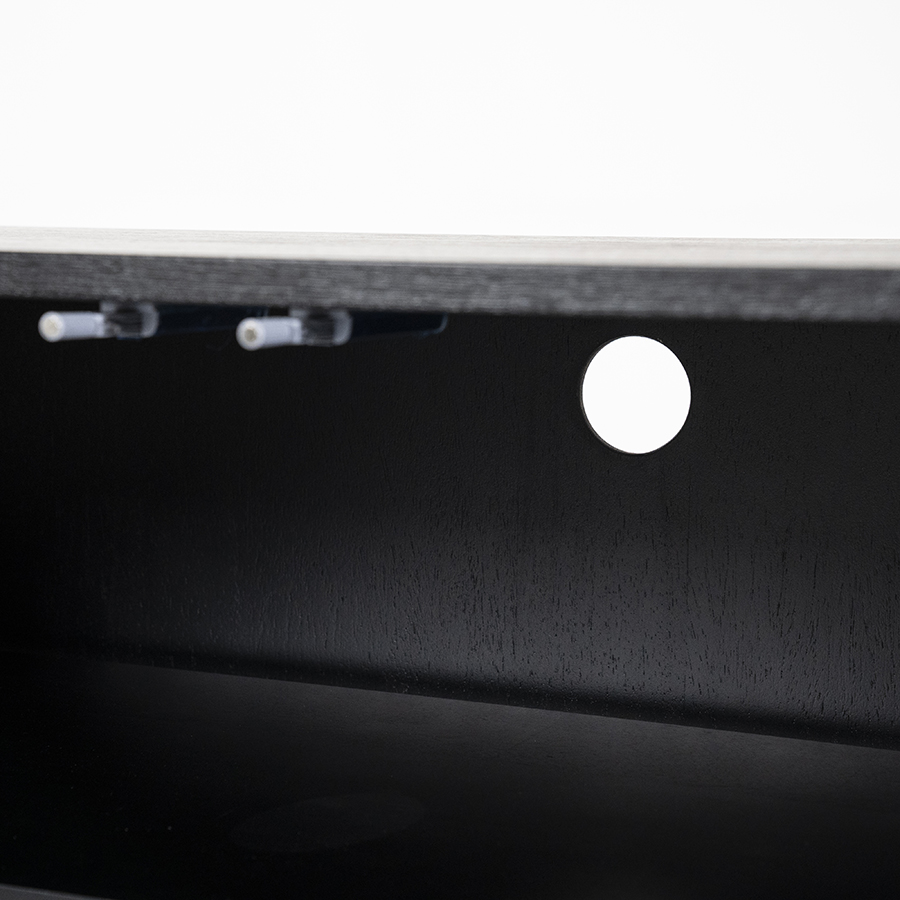 Eleonora James komoda pod TV 7