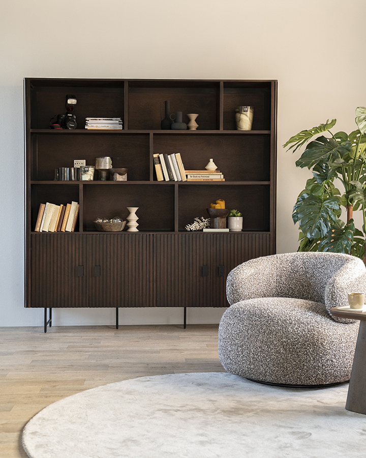 Eleonora Remi drevená knižnica 9