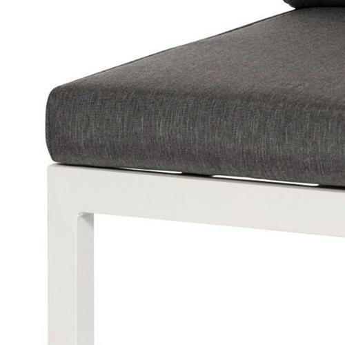 Materiály boli starostlivo vybrané pre svoju trvácnosť a odolnosť