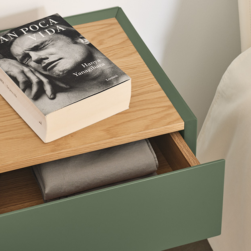 Vytvára efekt plávajúceho nábytku