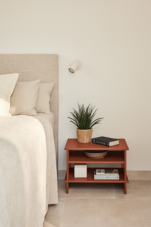 Teulat Inari drevená skrinka pod TV 7