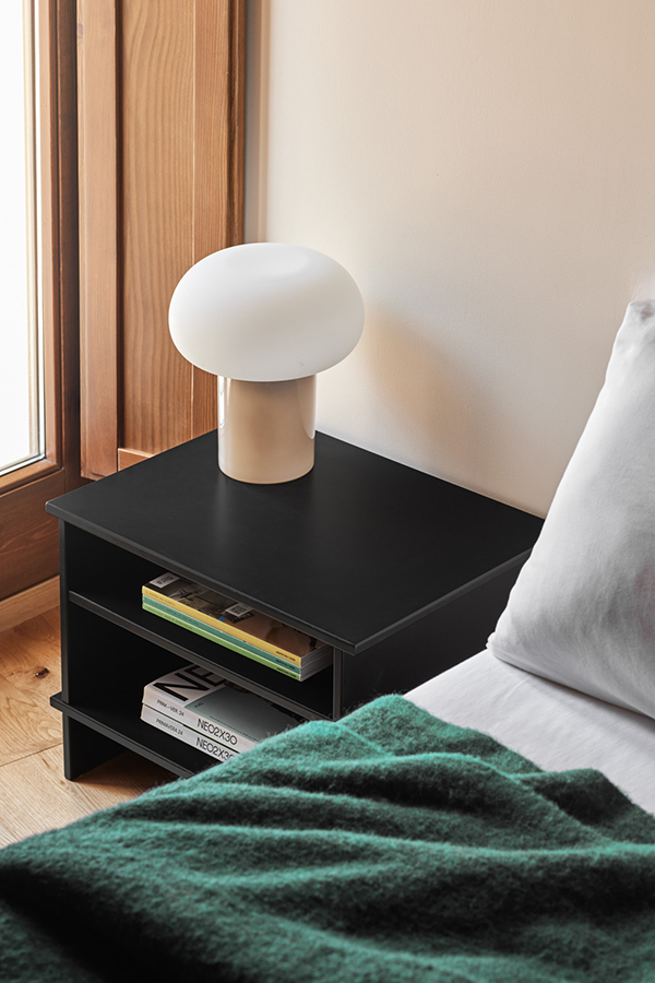 Teulat Inari drevená skrinka pod TV 9