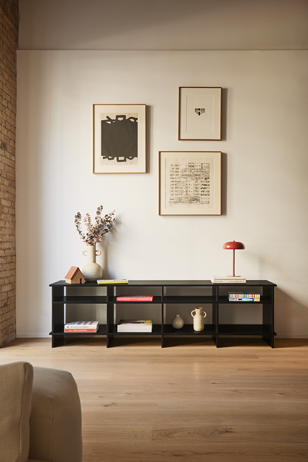 Teulat Inari drevená skrinka pod TV 14