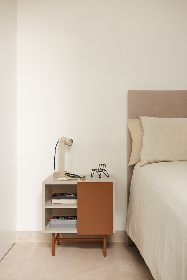 Teulat Nube nočný stolík 3