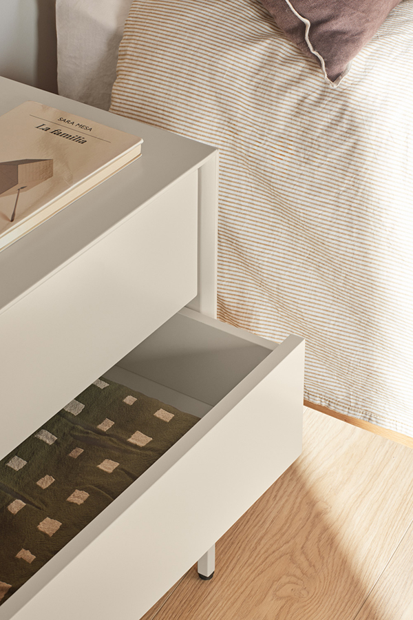 Teulat Platt nočný stolík 4