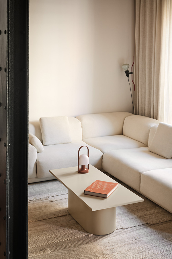 Teulat Totem konferenčný stolík 2