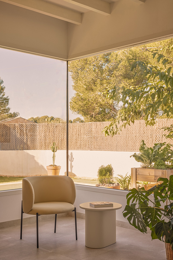 Teulat Totem konferenčný stolík 7