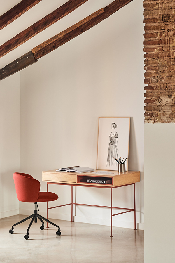 Teulat Yoko písací stôl 7