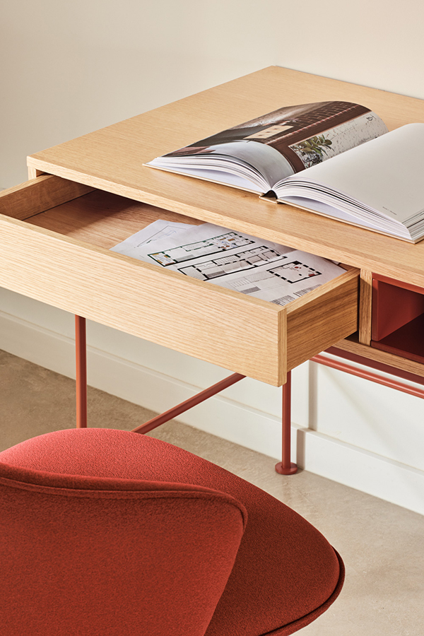 Teulat Yoko písací stôl 9