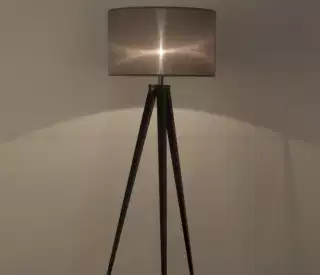 Zuiver Tripod stojanová lampa 4