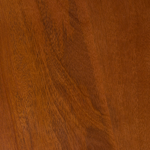 Hlboký „walnut“ odtieň so zamatovým efektom