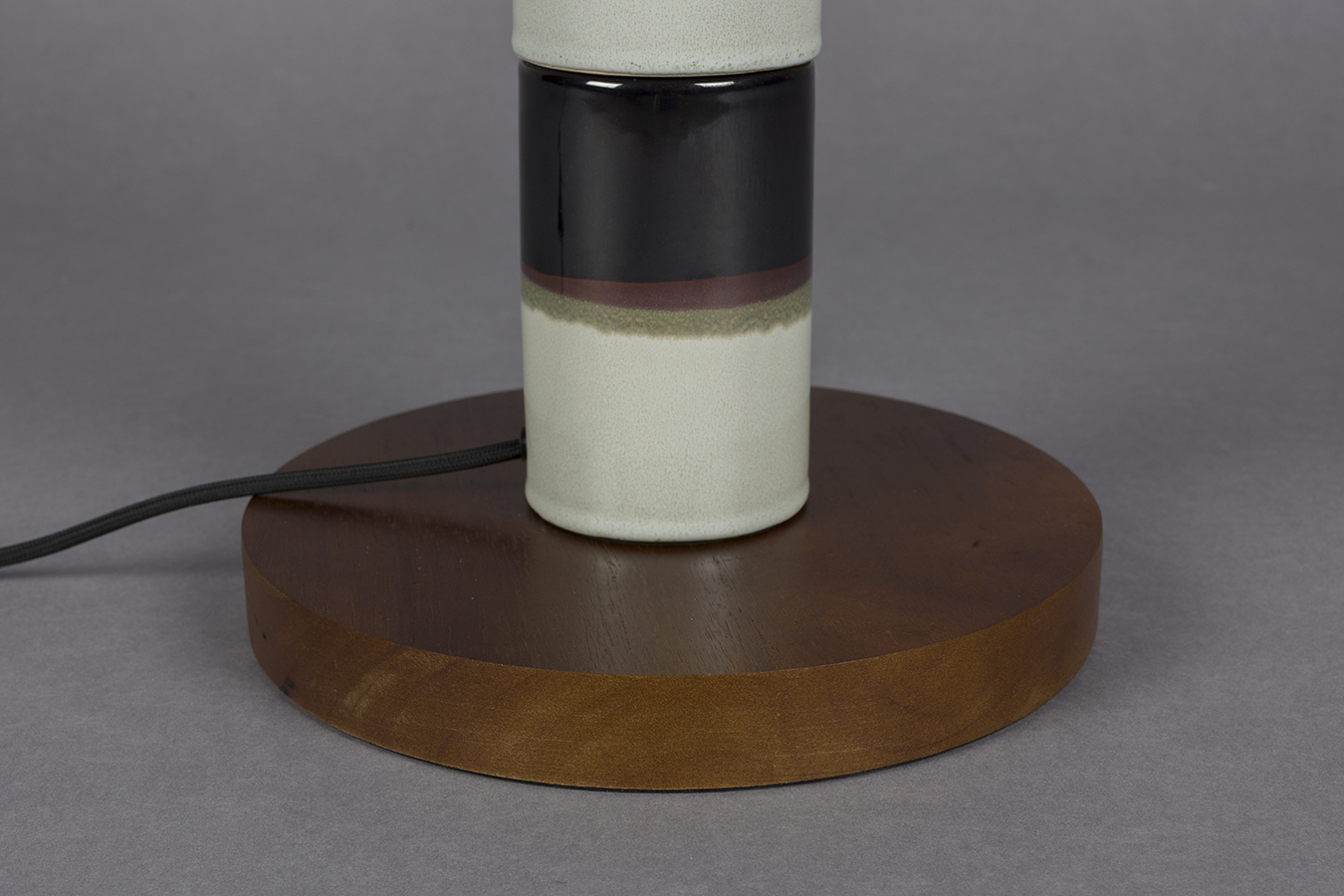 Dutchbone Vertigo stojaca lampa 4