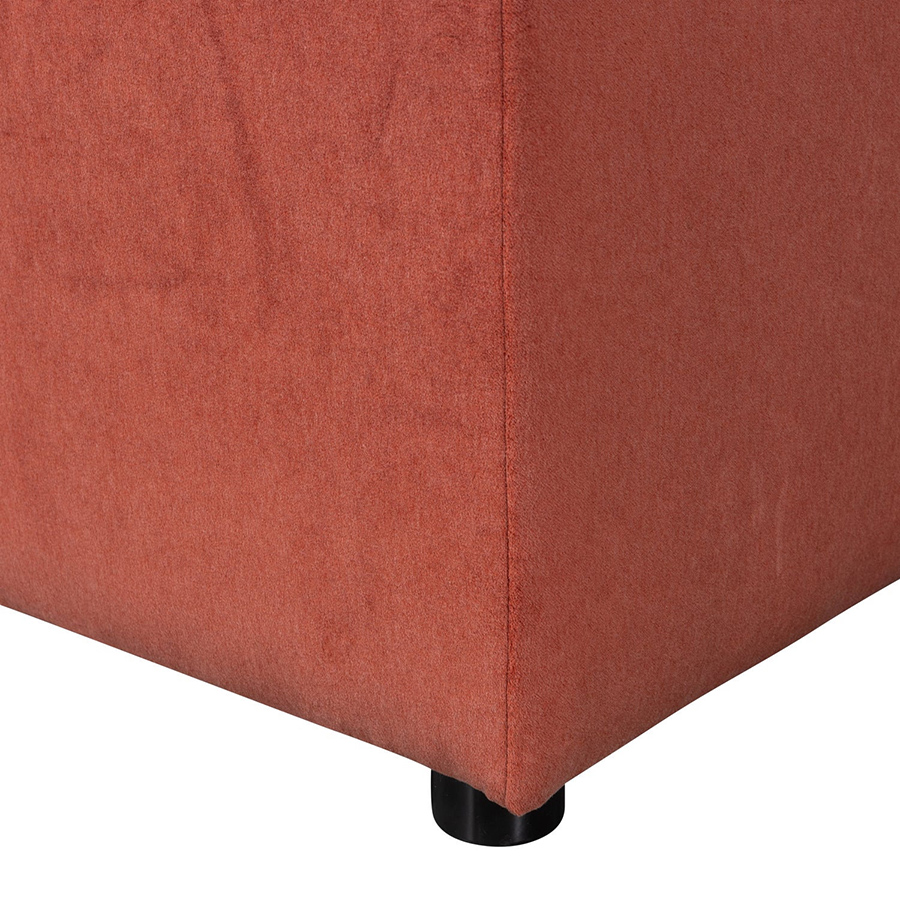 Woood Allure čalúnený ottoman 17