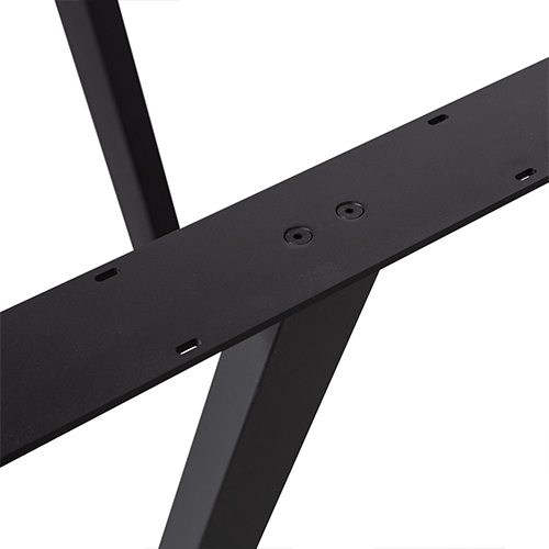 Odolný kov v matnom čiernom prevedení