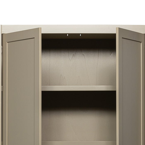 Štedrá vnútorná architektúra – premyslené úložné priestory, čo premieňajú chaos na dokonalý poriadok