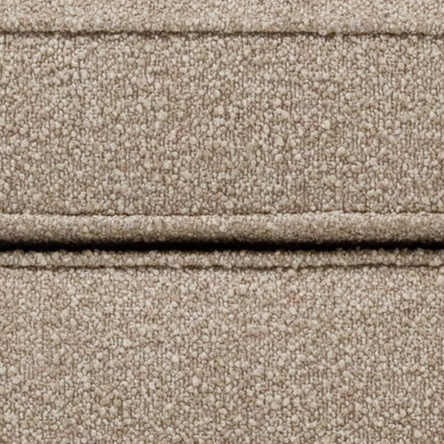 Jemná štruktúra bouclé dodáva priestoru útulnosť a vizuálnu hĺbku