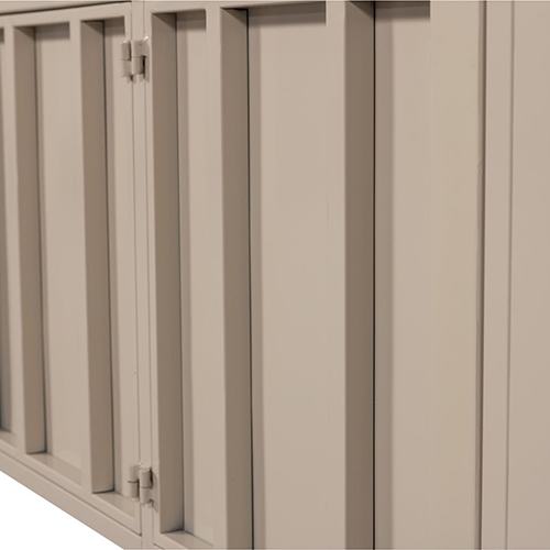 Industriálna elegancia – kovová konštrukcia dodáva stolíku pevnosť a moderný charakter