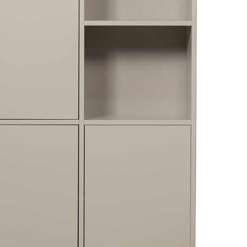 Prémiový dizajn – nadčasové línie a elegantný odtieň Pine Dust dodávajú interiéru sofistikovaný vzhľad