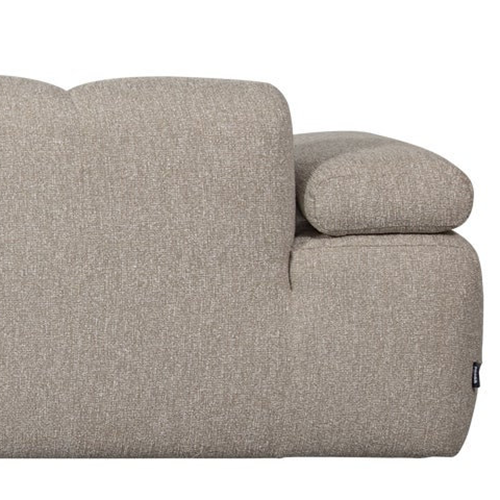 Pevná základňa a kvalitné materiály zaručujú dlhodobú spokojnosť a luxusný pocit pri každom posedení