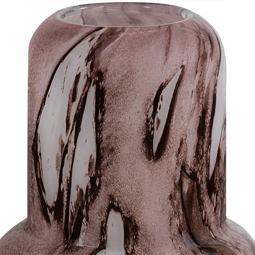 Teplý hnedý odtieň dodáva interiéru hĺbku, eleganciu a príjemnú atmosféru