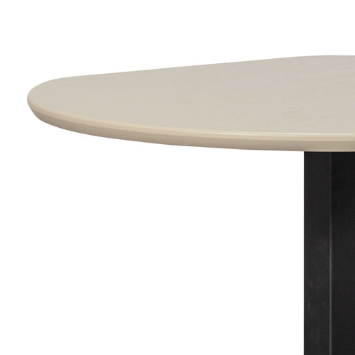 Moderná sivá farba s hĺbkou, ktorá sa ľahko kombinuje s rôznymi štýlmi interiéru