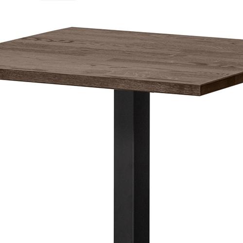 Kompaktný štýl – štvorcový tvar ideálny do menších priestorov aj k útulnému stolovaniu