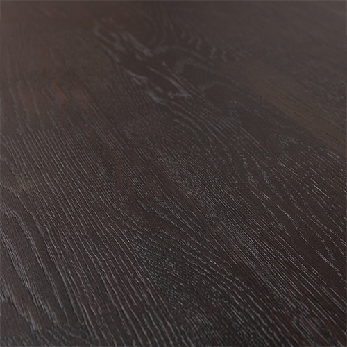 Každý spoj je unikátny detail, ktorý robí stôl jedinečným