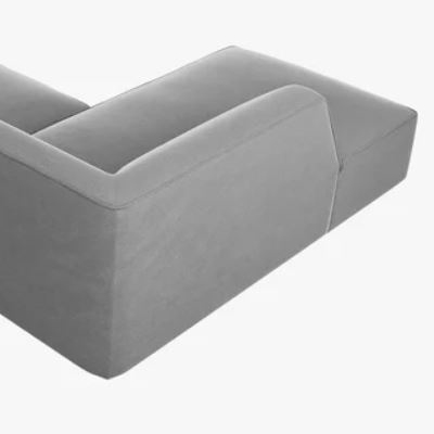 Čalúnená aj zadná strana sedačky