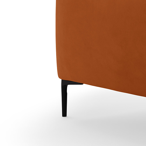 Kovová podnož ako pevný základ