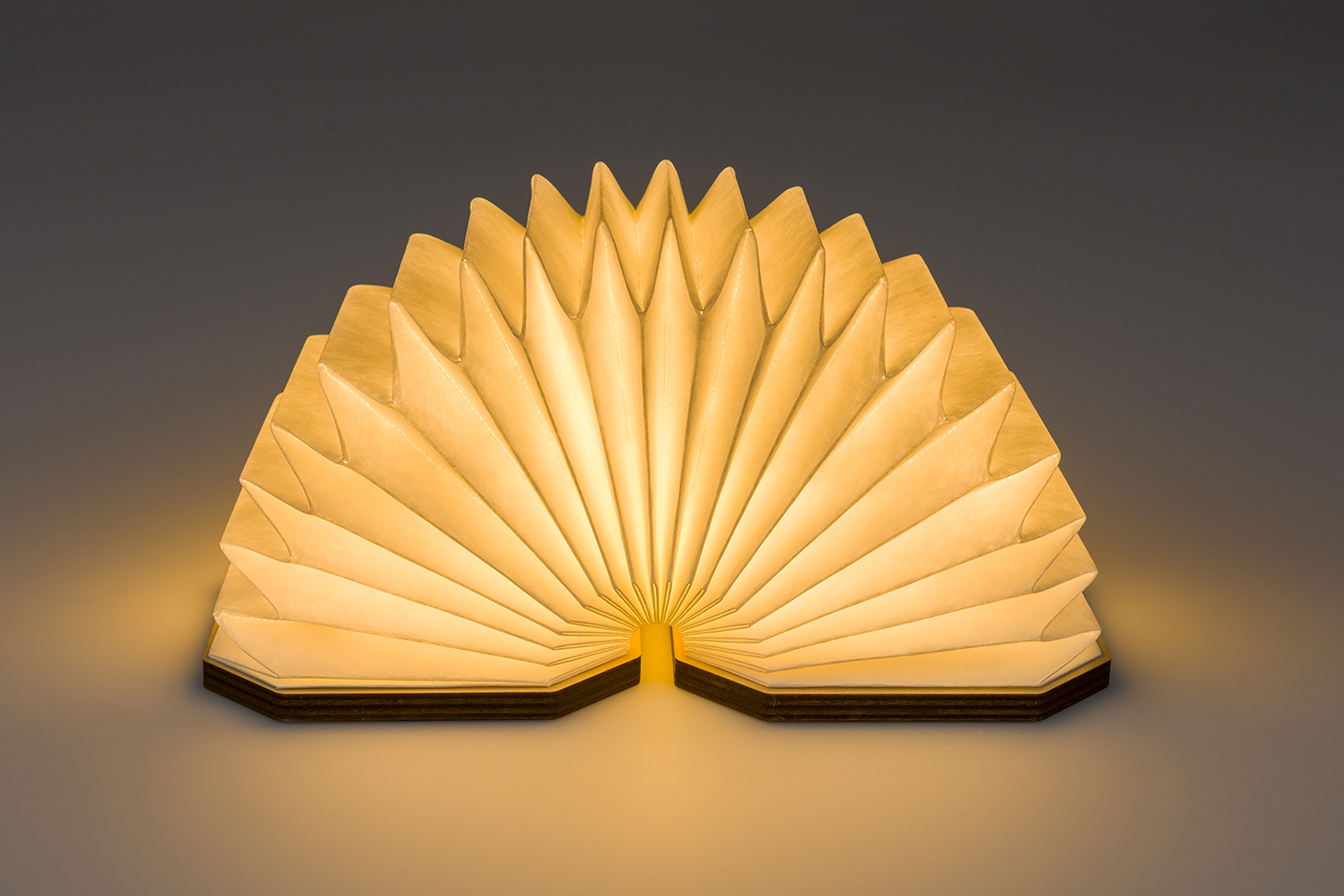 Zuiver Cake stolná lampa