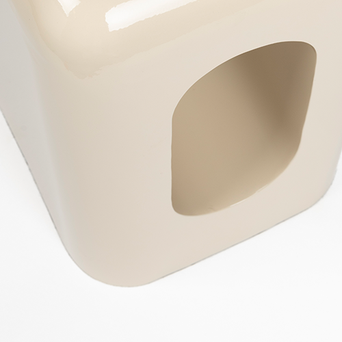 Dekoratívny otvor v strede pre ľahší vzhľad