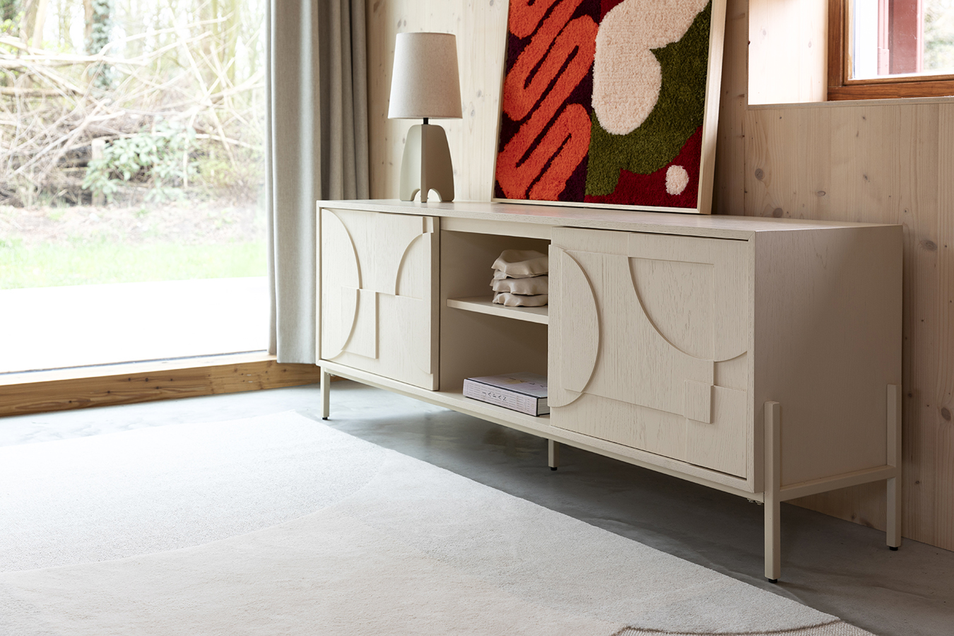 Zuiver Faces drevená komoda 12