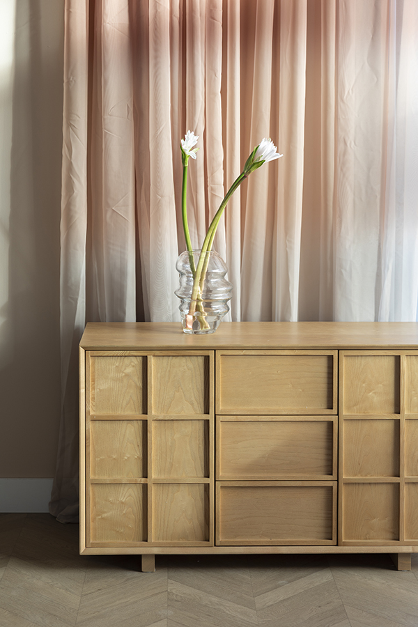 Zuiver Raster drevená skriňa 9