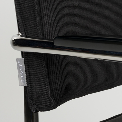 Ergonomický tvar – opora chrbta a prirodzené držanie tela