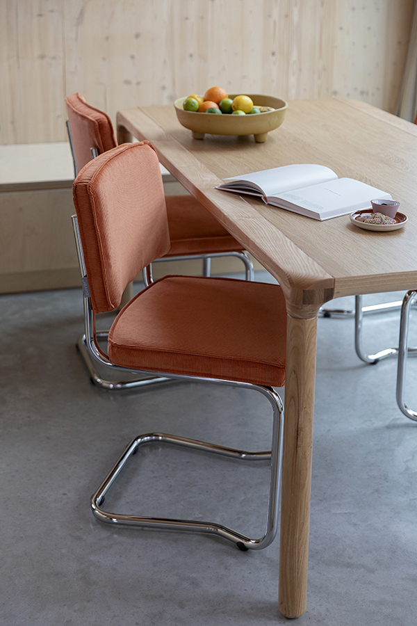 Zuiver Ridge Rib čalúnená stolička 13